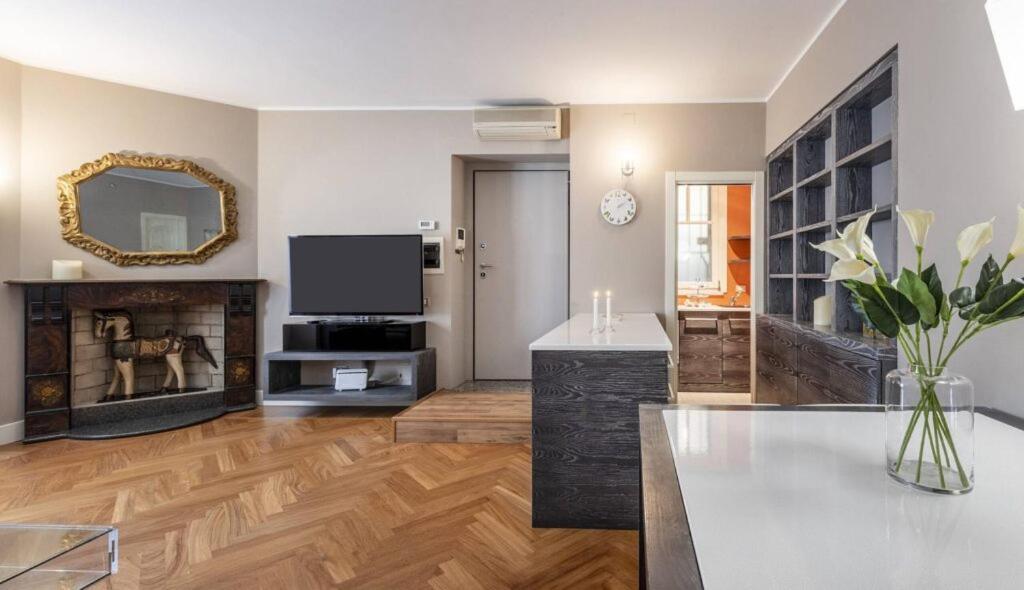Milan Royal Suites - Centro Cadorna ภายนอก รูปภาพ