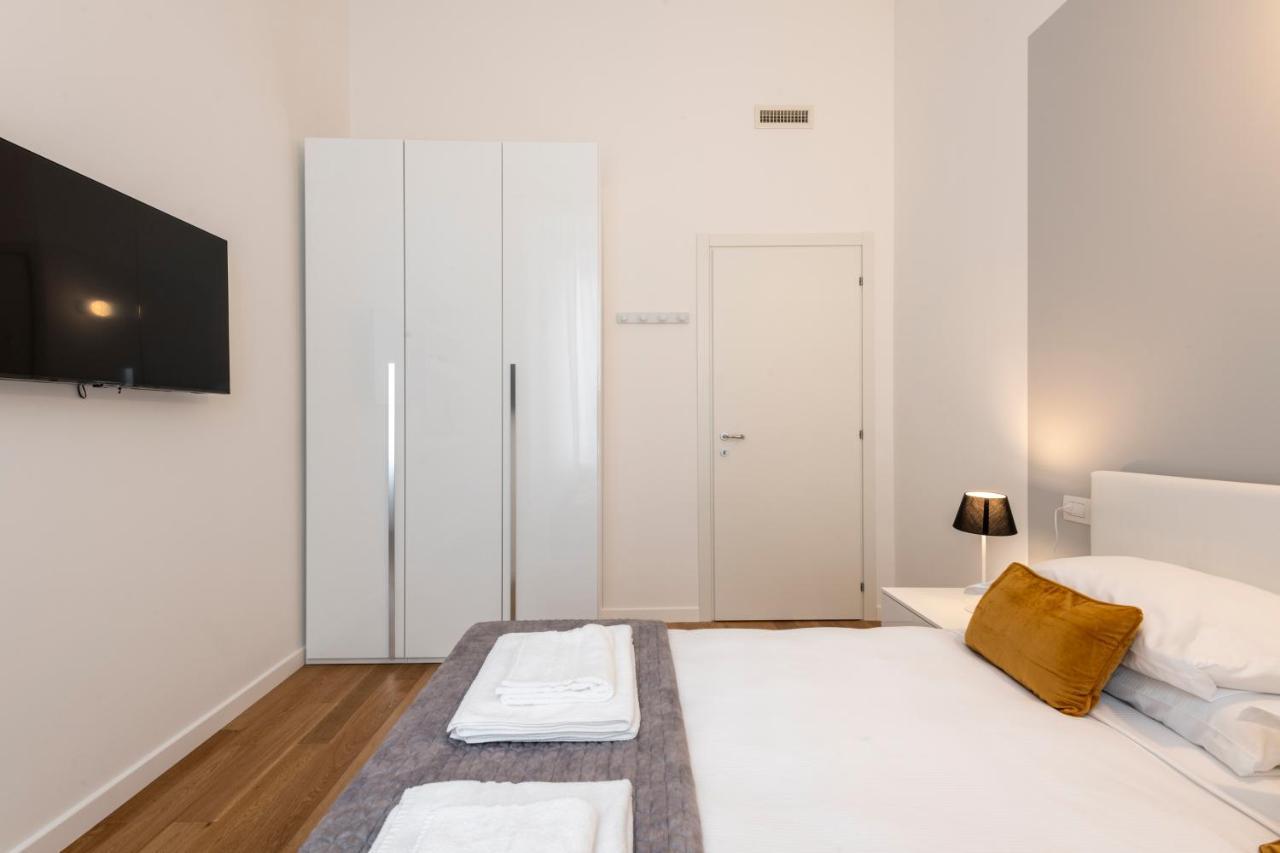 Milan Royal Suites - Centro Cadorna ภายนอก รูปภาพ