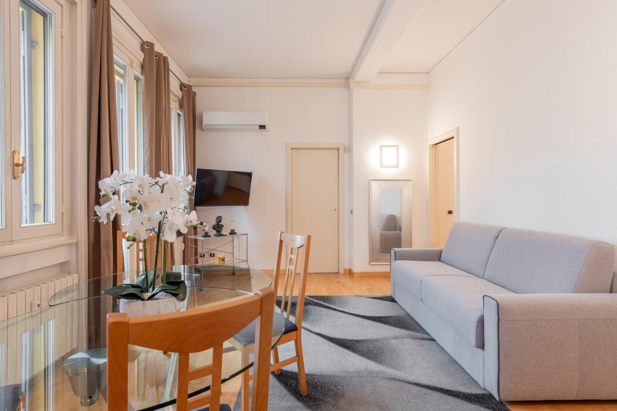 Milan Royal Suites - Centro Cadorna ภายนอก รูปภาพ