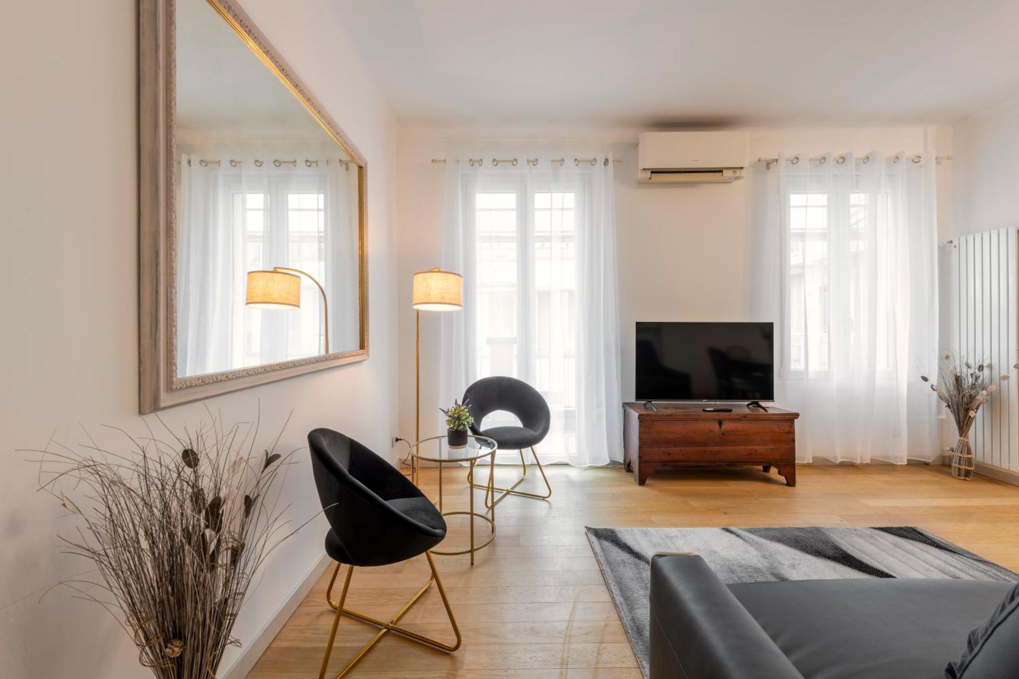 Milan Royal Suites - Centro Cadorna ภายนอก รูปภาพ